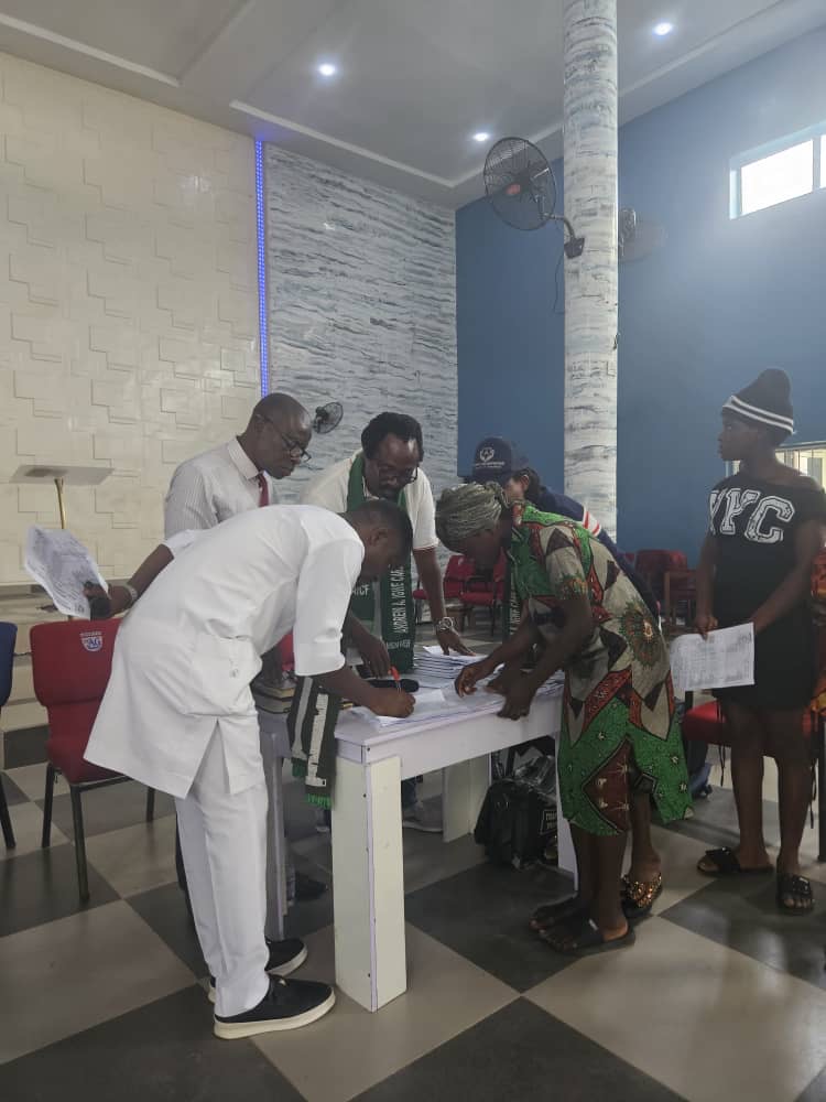 DR. ANDREW A. IGWE CARE FOUNDATION PAYS ANNUAL SCHOLARSHIP AS DR. IGWE ADVISES STUDENTS TO SHUN CULTISM