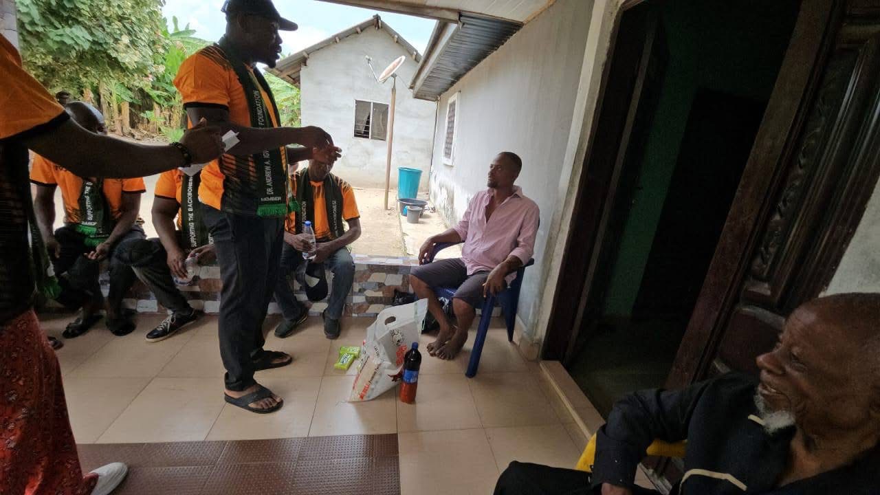Prayers Pour In as DAAICF Visits the Oldest Men and Women Across the 16 Communities of Egi Kingdom photo 33