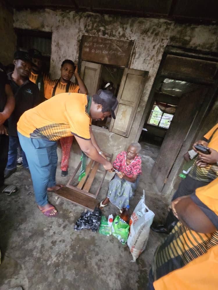 Prayers Pour In as DAAICF Visits the Oldest Men and Women Across the 16 Communities of Egi Kingdom photo 2