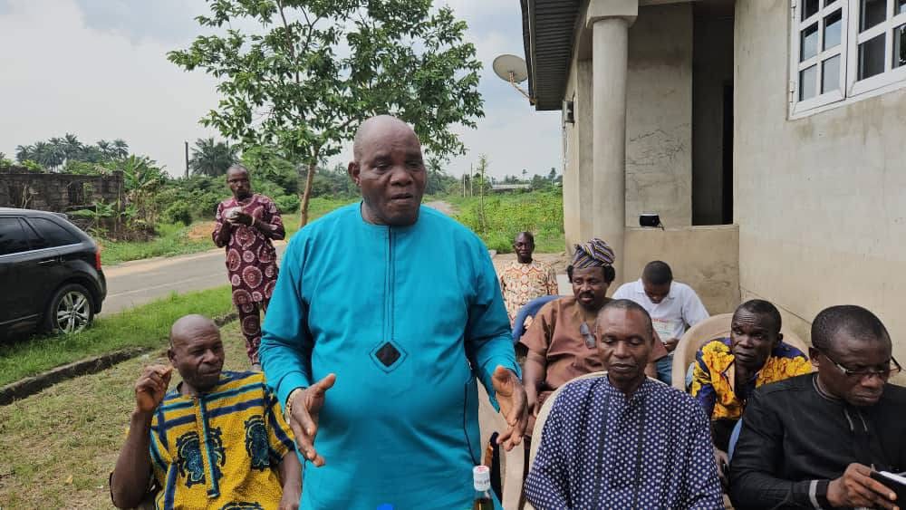 Rev. Cookey-Gam Urges Family Members to Support Beneficiaries as Dr. Andrew Igwe Empowers Umu-Ogbo Women photo 17